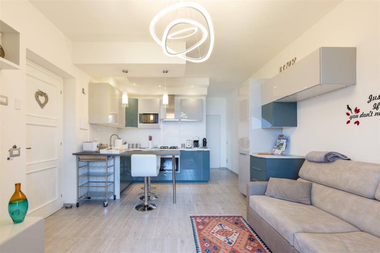 La Tana Del Lupo Stresa Apartment Bagian luar foto